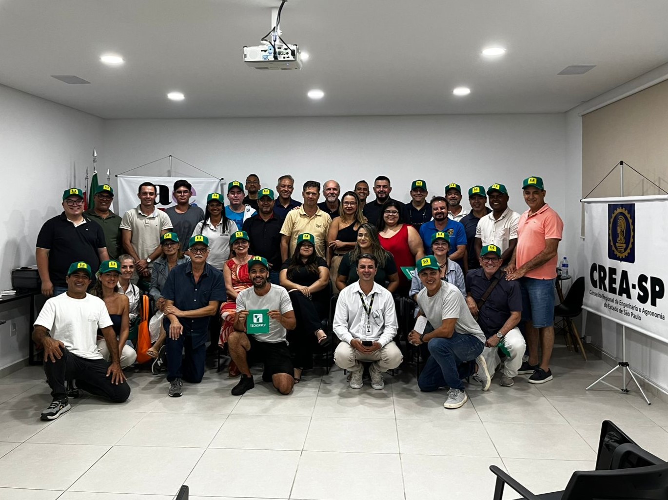 Palestra sobre Usucapião Urbano reúne profissionais e fortalece integração entre entidades